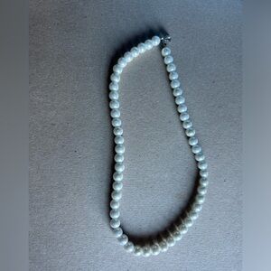 Pearl accents/jewelery